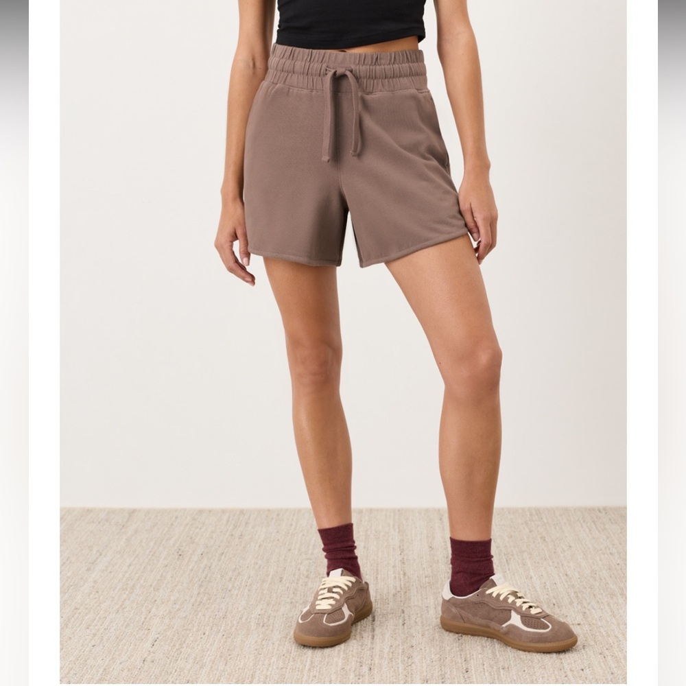 Organic CloudKnit Curved Hem Short